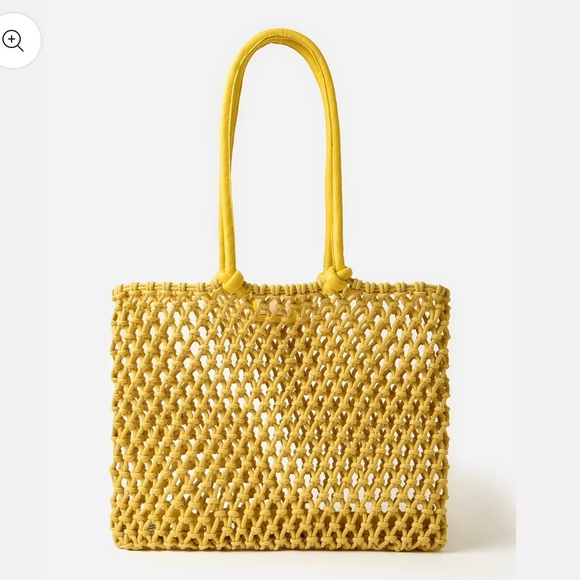 Clare V Handbags - Clare V Sandy Tote